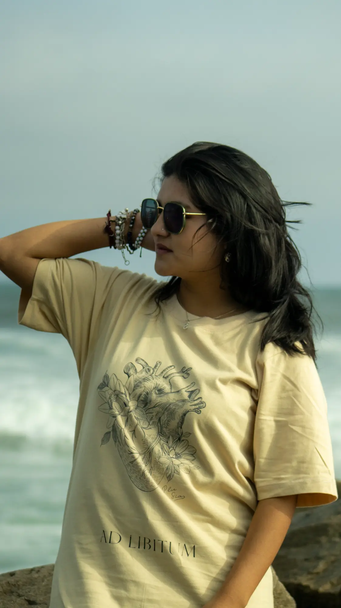 Sesión de moda Plusia en la costa